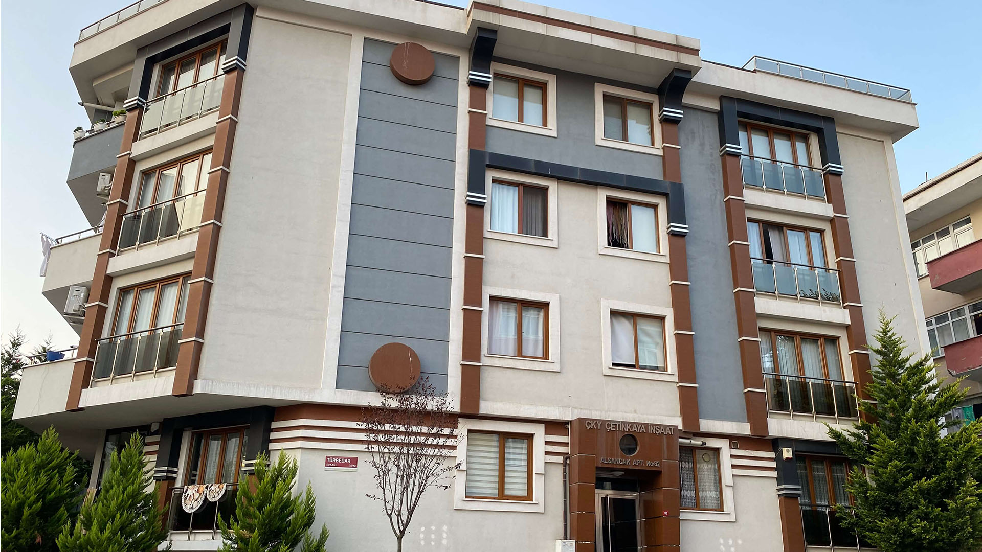 Alsancak Apartmanı